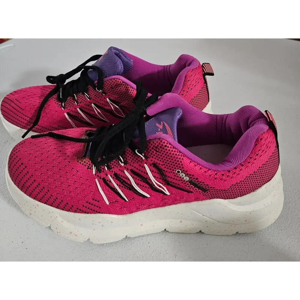 NWOB Women's Lace-up Sneakers size EU39 US 8-8.5